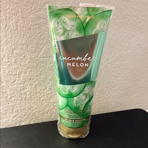 Bath & Body Works Cucumber Melon Body Cream - Vibrant Green